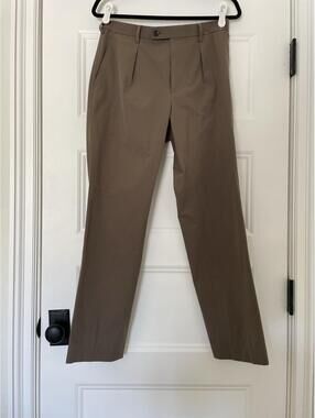 Uniqlo Brown Pleated Pants 31x30
